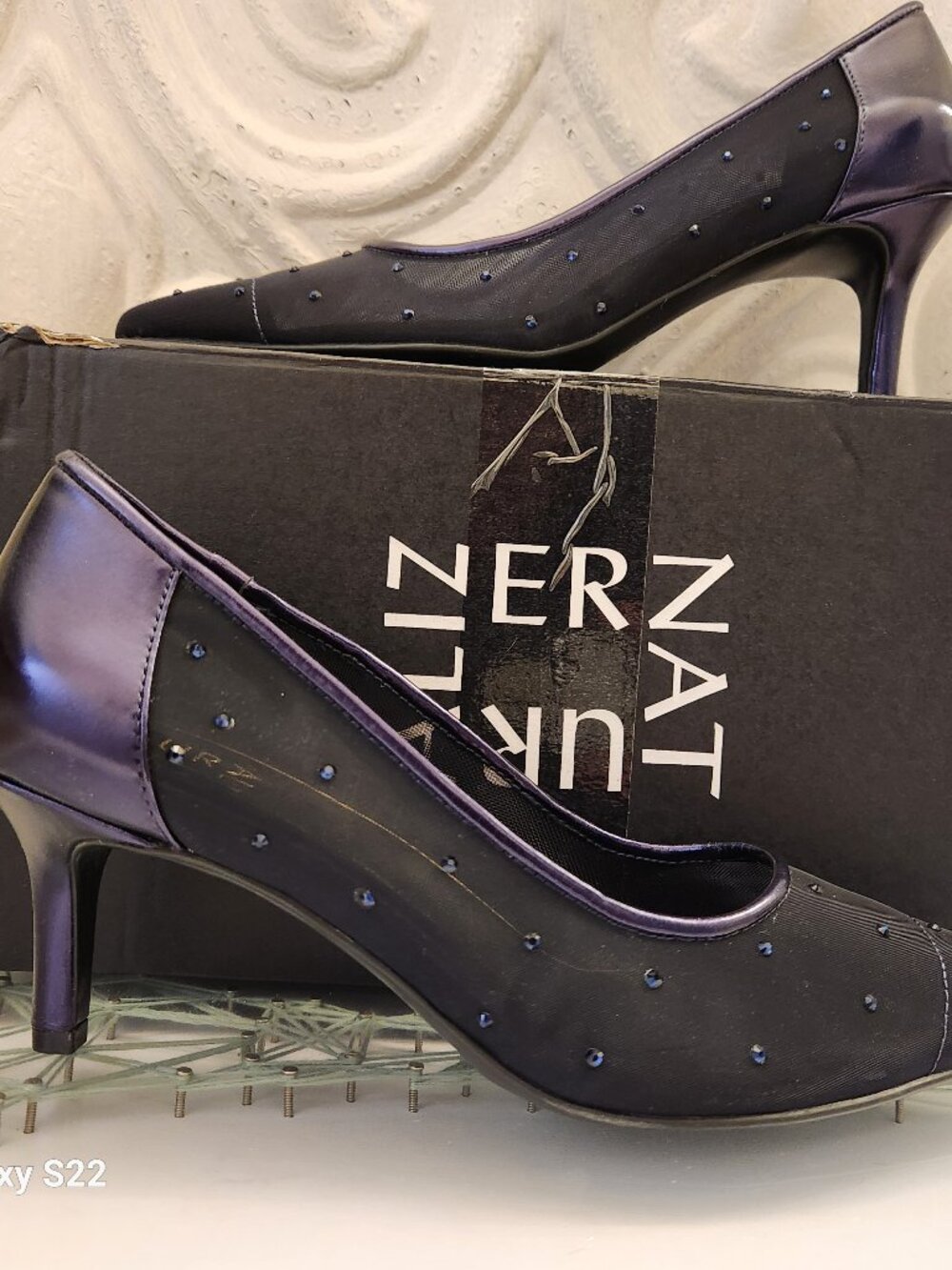 Naturalizer "Everly4" Midnight Blue Embellished Pumps. NIB. Size 7.
